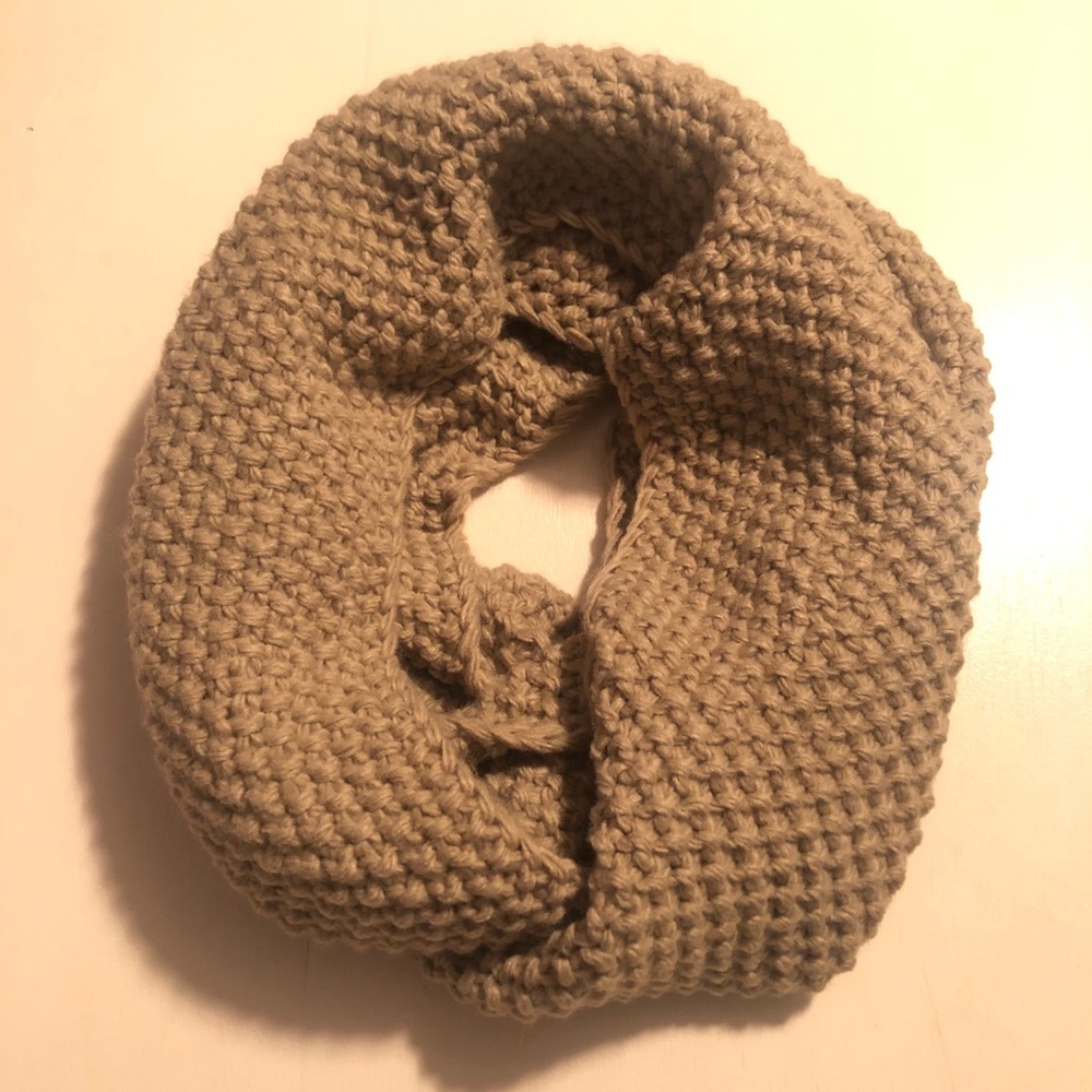 Tan Old Navy knit infinity scarf